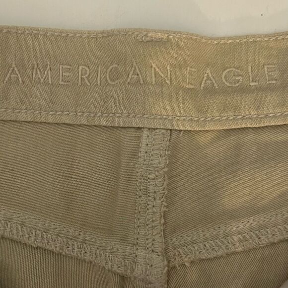 American Eagle Light Tan Distressed Highest Rise Mom Jean Shorts Size 0 - Picture 2 of 8